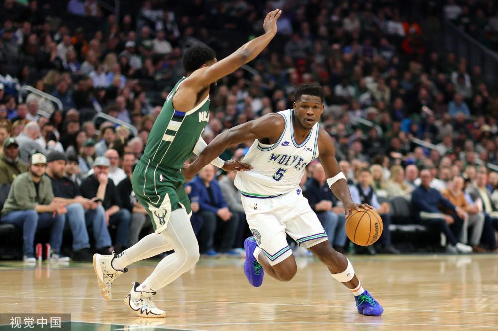 领跑积分榜 领跑积分榜